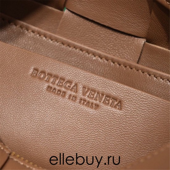 BOTTEGA VENETA BRICK CASSETTE Small 23.5 Brown All Leather Style: 9305 Size: 23.5x10x10cm Full Leather