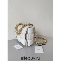 BOTTEGA VENETA Cassette Chain Padded Cassette White Gold Buckle Medium 26 Size: 26x18x6cm Full Leather