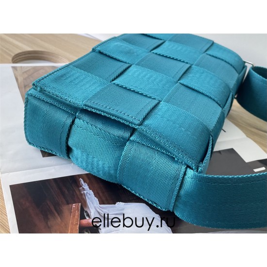 BOTTEGA VENETA Cassette 25 Medium New Blue 25x15x5cm Full Leather