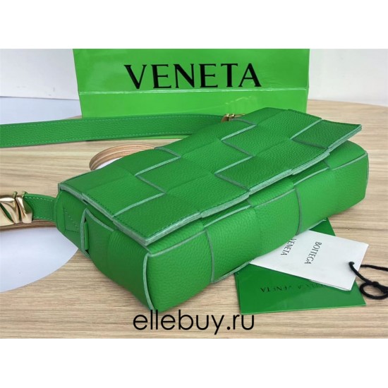 BOTTEGA VENETA Cassette 23 Medium Green with Metal 23x15x5cm Full Leather