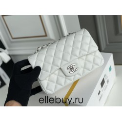 Chanel Classic Flap bag Mini 20 White with silver hardware, Caviar leather, Hass Factory leather, seamless.