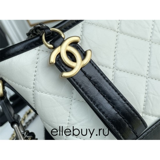 Chanel Gabrielle Hobo White with Gold Hardware Lamb Leather Hass Factory leather 15x20x8cm