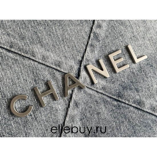 Chanel 23C 22 Bag, medium size, denim fabric, silver-tone hardware, 38x42x8cm