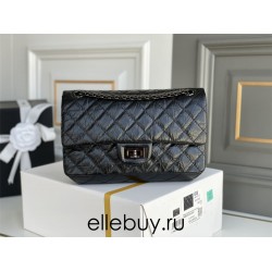 Chanel Classic Flap Bag in 2.55 Diamond Pattern So Black, Medium 24, All Black, Lambskin Leather, Padded Leather, Hass Factory Leather, Dimensions: 24x16x8cm.