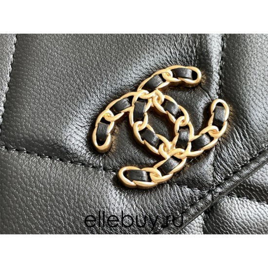 Chanel 19 WOC (Wallet on Chain) in Lambskin Leather, Black, Gold Hardware, Hass Factory Leather, Dimensions: 20x18x9cm.