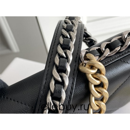 Chanel 19 WOC (Wallet on Chain) in Lambskin Leather, Black, Gold Hardware, Hass Factory Leather, Dimensions: 20x18x9cm.