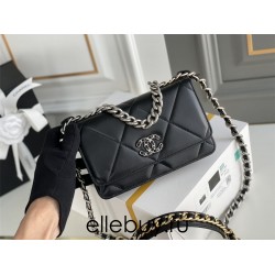 Chanel 19 WOC (Wallet on Chain) in Lambskin Leather, Black, Silver Hardware, Hass Factory Leather, Dimensions: 20x18x9cm.