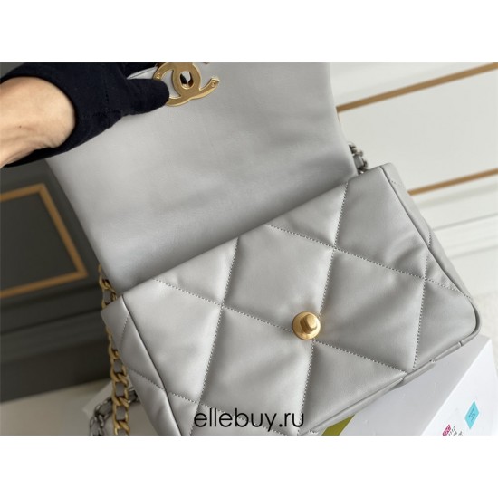 Chanel 19 Bag in Gray with Gold Hardware, Small 26, Lambskin Leather, Hass Factory Leather, 26x16x9cm.