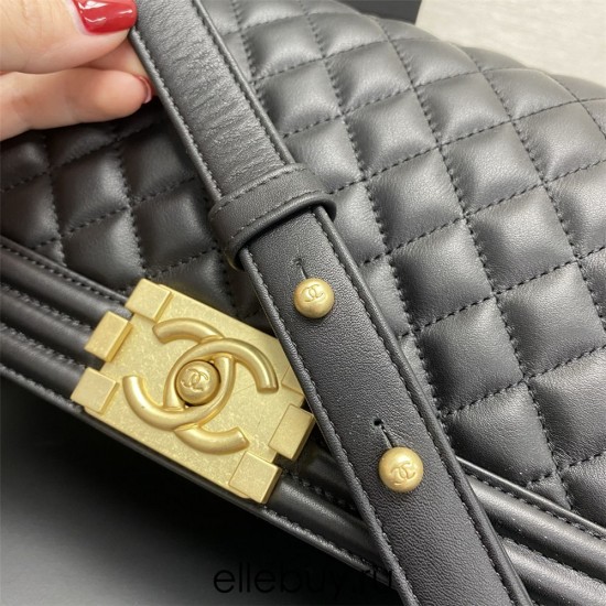 Chanel Le Boy Bag, Medium 25, Calfskin Leather, Black with Gold Hardware, 25cm.