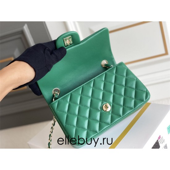 Chanel Classic Flap bag Mini 20 Green Champagne Gold Hardware Lambskin Hass Factory leather 13x20x6cm