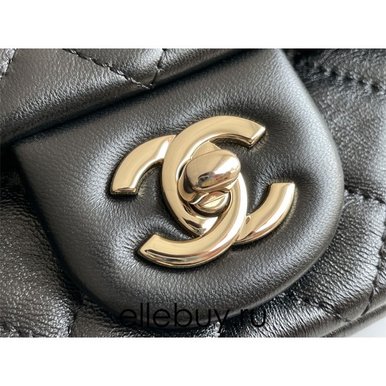 Chanel 23C Classic Flap bag Mini 18 Black and White Checkered Gold Ball Black Champagne Gold Hardware Lambskin Hass Factory leather 13x18x7cm