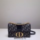 Dior 30 Montaigne Montaigne Chain Bag Medium 24 Classic Blue Oblique Model 9011 Size 25x15x8cm