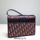 Dior 30 Montaigne Medium 24 Classic Red Oblique Model: 9008 Size: 24x6x17cm