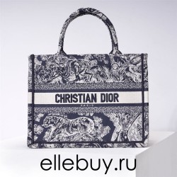 Dior Book Tote, Classic Zoo Oblique Embroidery, Small 26, Size: 26.5x21x14cm