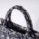 Dior Book Tote, Classic Zoo Oblique Embroidery, Small 26, Size: 26.5x21x14cm