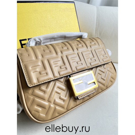 Fendi Baguette Medium 24 Chain Light Brown All Leather Gold Buckle 24x14.5x7cm 7001