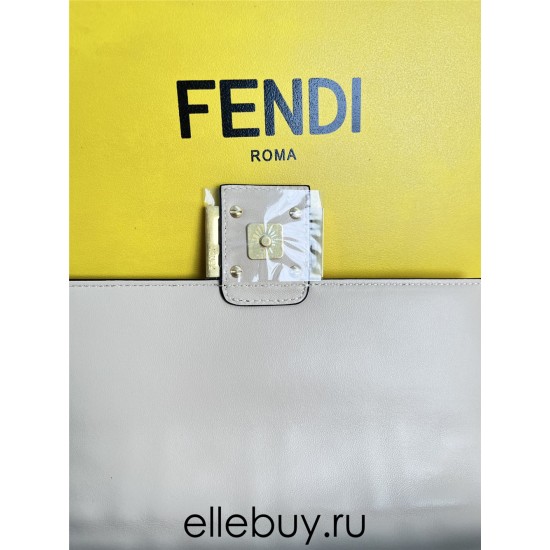 Fendi Baguette Medium 27 Chain Light Apricot All Leather Gold Hardware 27x15x6cm 211