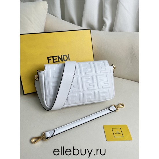 Fendi Baguette Medium 27 Chain White All Leather Gold Hardware 27x15x6cm 211