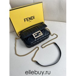 Fendi Baguette Mini 19 Chain Black All Leather Gold Buckle 19x11.5x4cm