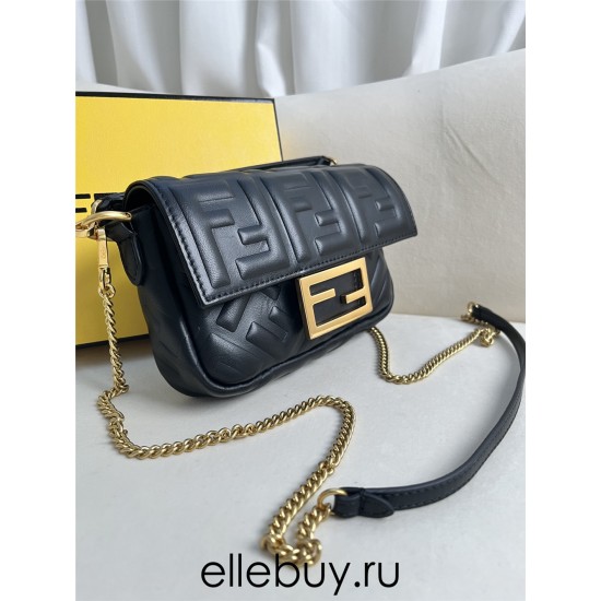 Fendi Baguette Mini 19 Chain Black All Leather Gold Buckle 19x11.5x4cm