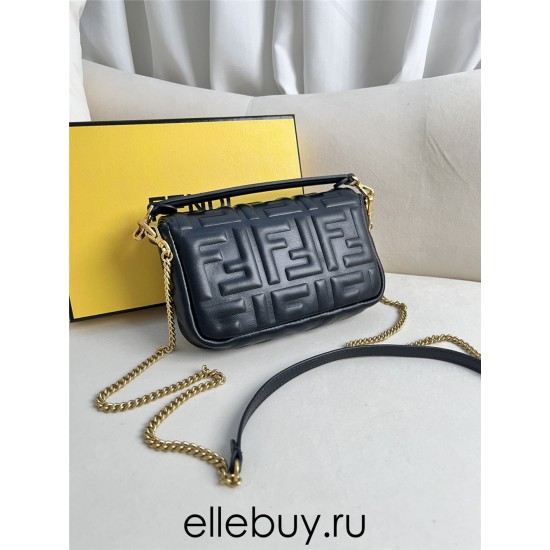 Fendi Baguette Mini 19 Chain Black All Leather Gold Buckle 19x11.5x4cm