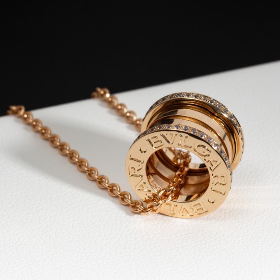 Bvlgari B.ZERO1 Necklace Spring Rose gold with side diamonds (Only 1 pcs for each customer)