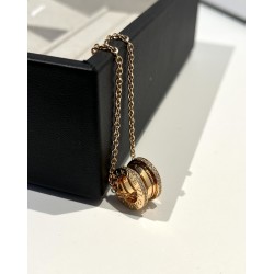 Bvlgari B.ZERO1 Necklace spring gold with side diamonds (Only 1 pcs for each customer)