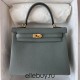 Hermes Hermès Kelly 25cm Togo CC63 Apricot Green Waxed Thread Gold Hardware Hand-Stitched