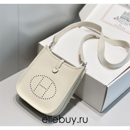 Hermes Hermès Evelyne 18 Togo White Silver Hardware Hand-Stitched