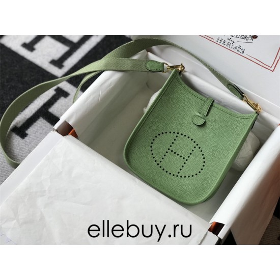 Hermes Hermès Evelyne 18 Togo Green Gold Hardware Hand-Stitched