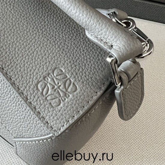 Loewe Puzzle Grey Small 18 Model: L062312, L10173 Size: 18x12.5x8cm