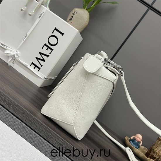 Loewe Puzzle White Large 29 Model: L062329, L10171 Size: 29x19.5x14cm