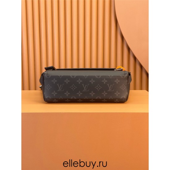 Louis Vuitton Discovery Messenger PM Voyager in Monogram Eclipse Black (M40511): 33.0x22.5x11.0 cm