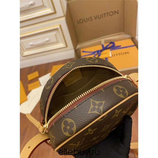 Louis Vuitton M45149 Heart-shaped Bag: Size - 22.0 × 20.0 × 6.0cm