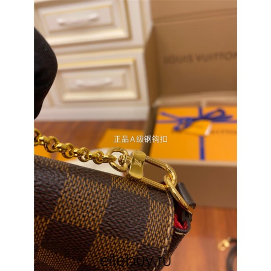 Louis Vuitton M41276 Favorite Monogram Chain Bag: Size - 22x13x4cm