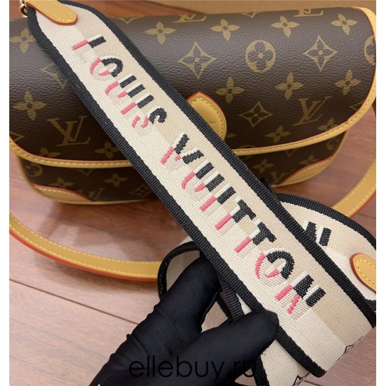 Louis Vuitton DIANE Handbag (M45985) Diane Handbag: Size - 9x15x24cm