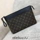 Louis Vuitton POCHETTE VOYAGE SOUPLE Clutch (M82543) Monogram Canvas, Size: 32x21x8cm