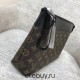 Louis Vuitton POCHETTE VOYAGE SOUPLE Clutch (M82543) Monogram Canvas, Size: 32x21x8cm