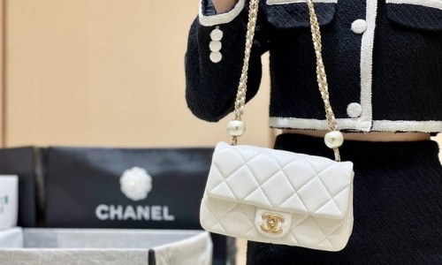 Ellebag super fake Chanel Small Flap Bag AS4861: A Reflection of Timeless Craftsmanship(2024 Dec Updated)