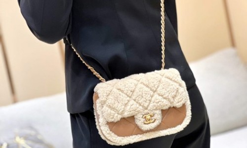 Ellebag super replica Chanel Flap Bag AS514800: A Fusion of Luxury and Craftsmanship(2024 Dec Updated)