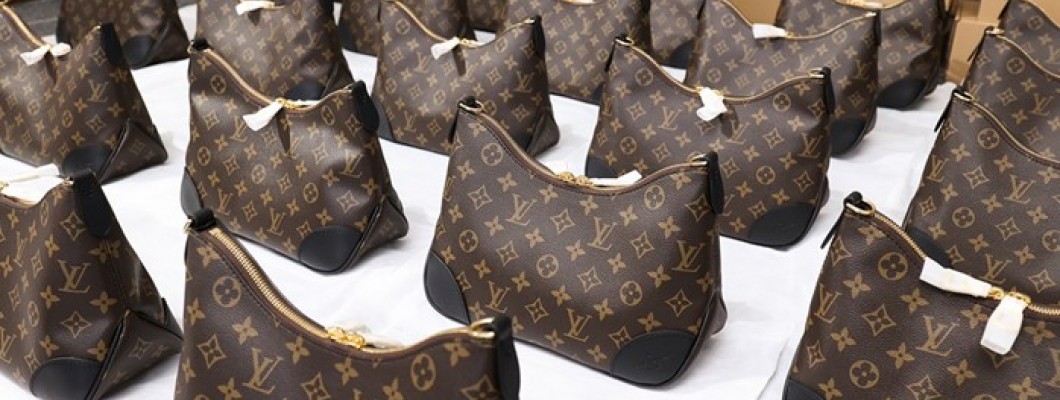 Ellebag’s 1:1 Replica of Louis Vuitton M45831 – The Iconic Monogram Bag Crafted with Authentic Materials(2024 Dec Updated)