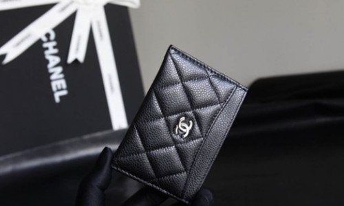 Ellebag’s 1:1 Replica of the Chanel Cardholder: A Blend of Timeless Elegance and Expert Craftsmanship(2024 Dec Updated)