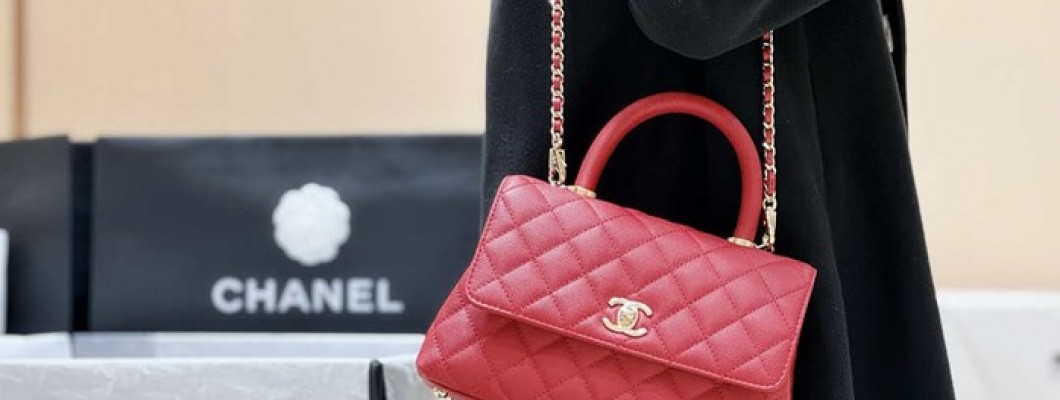 Ellebag's Exquisite Replica: The Red Caviar Leather Chanel Coco Handle 22P with Champagne Gold Hardware(2024 Dec Updated)