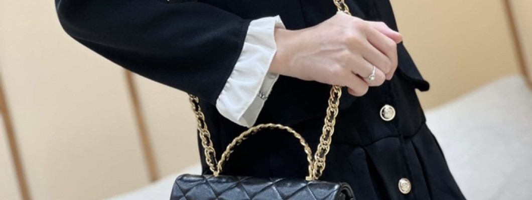 Ellebag's Masterful Recreation of the Chanel 23S 4023 Black Lambskin Flap Bag with Gold Hardware(2024 Dec Updated)