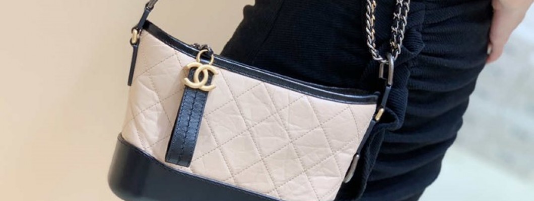 Ellebag's Exquisite Replica: The Beige Lambskin Chanel Gabrielle Hobo Bag with Matte Hardware(2024 Dec Updated)