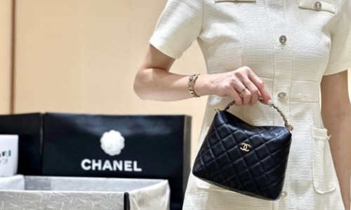 Ellebag super fake Chanel Clutch with Chain: A Timeless Icon(2024 Dec Updated)