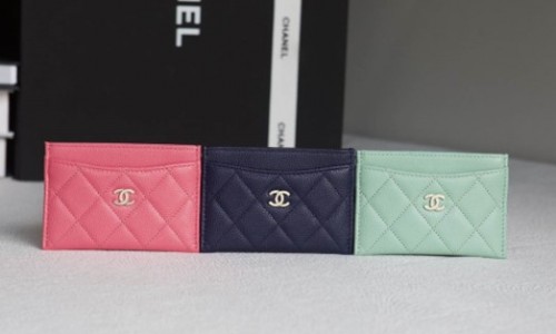 Ellebag’s 1:1 Replica of the Chanel Cardholder: A Blend of Timeless Elegance and Expert Craftsmanship(2024 Dec Updated)