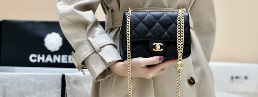 Ellebag's Exquisite Replica: The black Caviar Leather Chanel Mini Flap Bag with Heart Clasp(2024 Dec Updated)