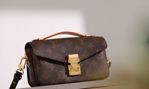 Ellebag’s 1:1 Replica of Louis Vuitton M46279 Pochette Métis East West Handbag(2024 Dec Updated)