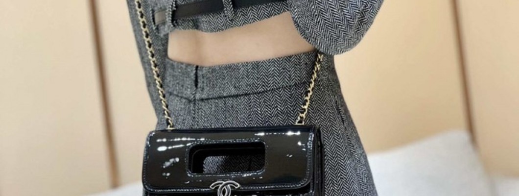 Ellebag's Masterful Recreation of the Chanel 23S 4025 Black Patent Leather Flap Bag with Gold Hardware(2024 Dec Updated)